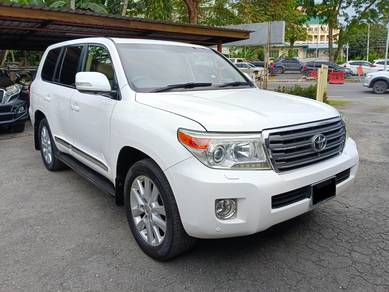 LANDCRUISER VDJ200R 4.5 Diesel Twin Turbo Facelift