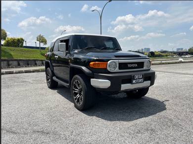Toyota FJ 4.0 CRUISER (A)