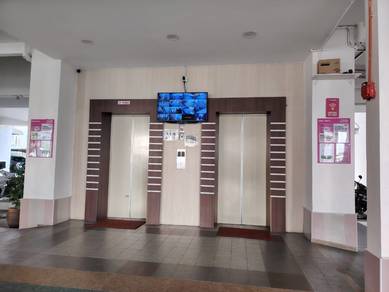 [Corner Unit] Penhill Condo B, High Floor, Kitchen Cabinet