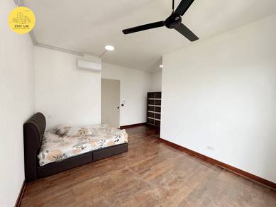 Cheapest Deal !! The Clovers, 1598 Sqft, Hi-floor, Basic Reno, 2 Cps !