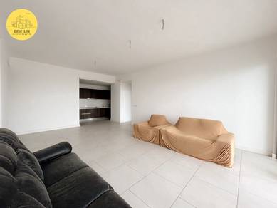 Big Unit !! Triuni Residence, 1916 Sqft, Corner, Hi-floor, With Keys !
