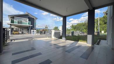 Brand New 2-Storey Bungalow Corner Lot | Paroi, Senawang – FOR SALE!