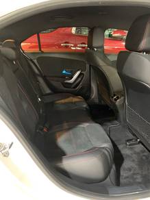 Mercedes Benz A180 1.3 AMG SEDAN (A)