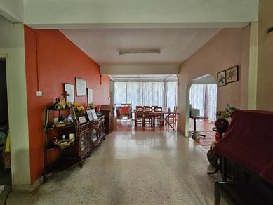 Yulek cheras KL bungalow 50x90 below market near bukit segar