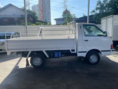 Nissan VANETTE 1.5 AUTHENTIC (M)