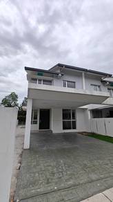 Bayan Residence 4R4B End Lot For Sale