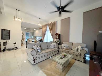 Bandar Seri Alam Emerald Residenz Corner Lot tip top condition forsale