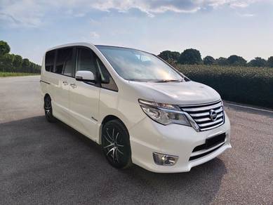 Nissan SERENA 2.0 S-HYBRID HIGHWAY STAR