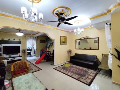 RENOVATED HOUSE JALAN SALAK, KOtA JAYA II FOR SALE