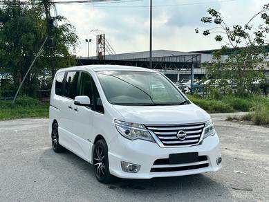 Nissan SERENA 2.0 S-HYBRID HIGHWAY STAR
