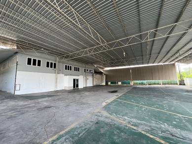 For Rent: Fully Covered Detached Warehouse Bintawa