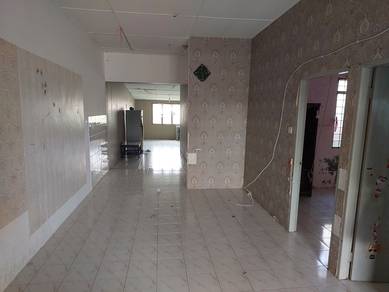 Rumah Teres Setingkat di Jalan Sungai Tengah, Matang
