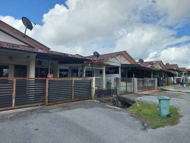Rumah Teres Setingkat di Jalan Sungai Tengah, Matang