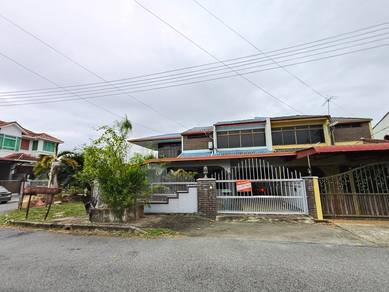 Rumah Teres Corner Lot Dua Tingkat (Dekat Tmn Berjaya)
