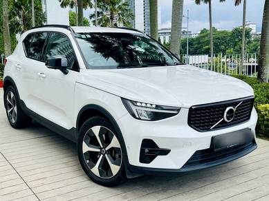 Volvo XC40 2.0 B5 ULTIMATE Under Warranty