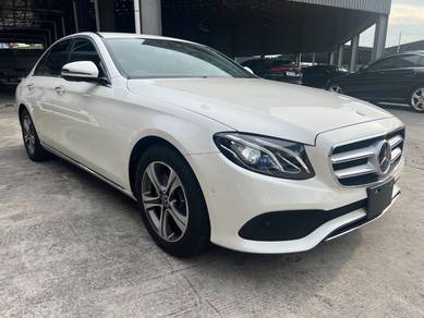 Mercedes Benz E200 2.0 AVG 4CAM LEATHER AMBL