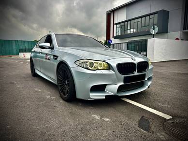 TIP TOP UNIT 2011 Bmw M5 4.4 (CBU) (A)