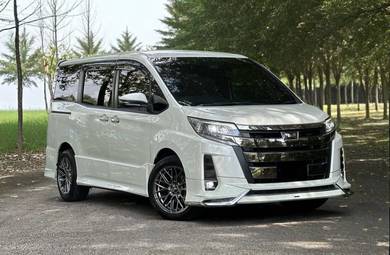 Toyota NOAH 2.0 WXB (A)
