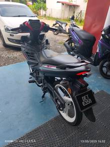 135LC V8 Merah Cili