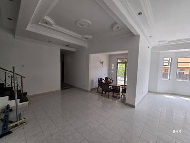 SPACIOUS RENOVATED Double Storey SEMI D Bandar Seri Putra Bangi