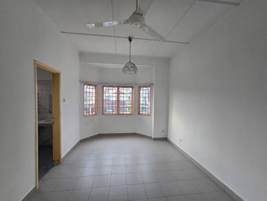 Usj 4 (22x75 sqft) 2 Storey Basic Unit Good Condition Subang Jaya