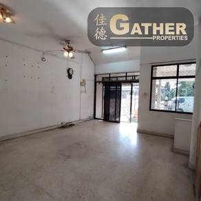 Facing Padang 1.5 Storey Terrace @Taman Inderawasih for Sale.