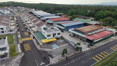 DOUBLE STOREY CORNER SHOPLOT READY TENANTED MAINROAD Nr KUBANG SEMANG