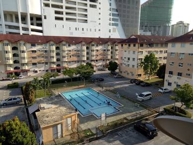 Walkup Apartment With Pool, Apartment Hilir Kota 1, Melaka