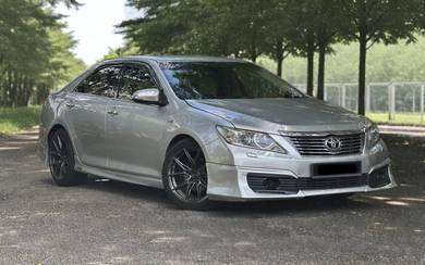 Toyota CAMRY 2.5 V (A)