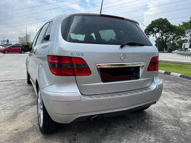 Mercedes Benz B180 (CBU) 1.7 FACELIFT (A)