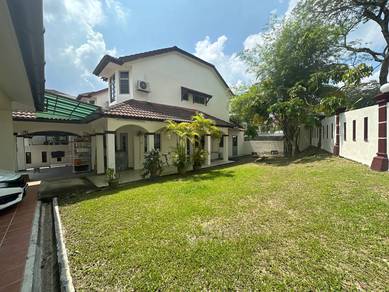 CORNER BESAR teres 2tingkat Seksyen 8