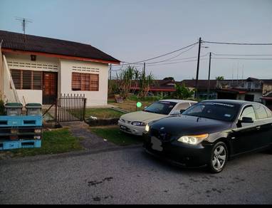 Corner lot Taman Kelubi Jasin untuk dijual
