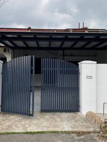 Single Storey Jalan Camar Taman Perling Near CIQ JB Town Renovated
