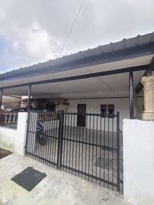 Teres 2 Tingkat DI TAMAN TAS KUANTAN UNTUK DIJUAL
