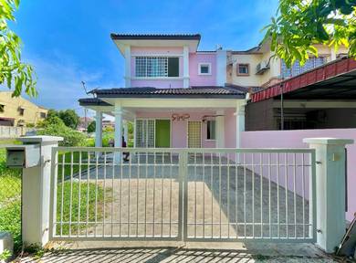 Corner Lot Double Storey Taman Prima Saujana Kajang Selangor.