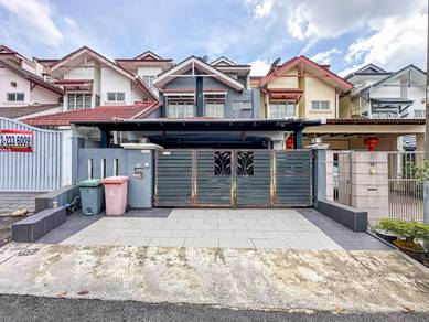 RENOVATED EXTENDED 2.5 Storey Terrace Bandar Sri Damansara SD 7