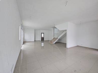 Semi D Bandar Sungai Emas Banting 3 Storey 5 Bedrooms Extra Land