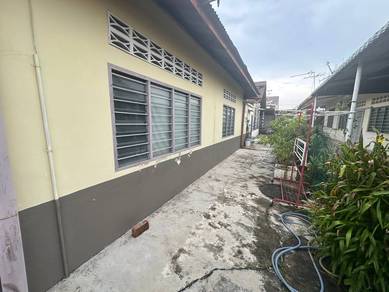 Ipoh Garden / 1 Storey Bungalow / 4050 sqft / 6R2B / Chinese Area