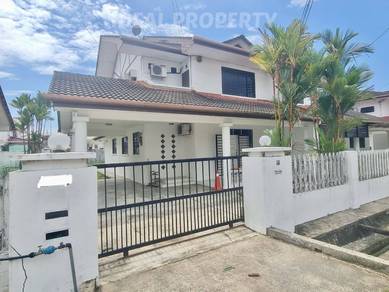 Double Storey Semi Detached House at Pujut Miri