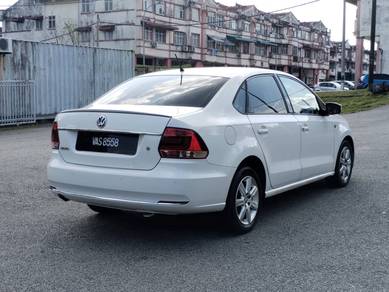 Volkswagen VENTO 1.6 COMFORTLINE (A)