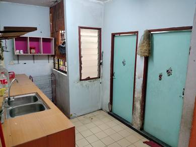 SEBELAH SURAU Apartment Teratai Taman Bunga Raya Bukit beruntung