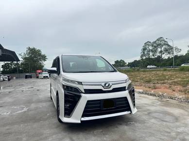 Toyota VOXY 2.0 ZS KIRAMEKI (A)
