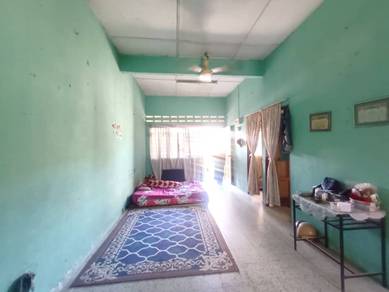 DEKAT MASJID Rumah Teres Setingkat Taman Semarak 2 Nilai