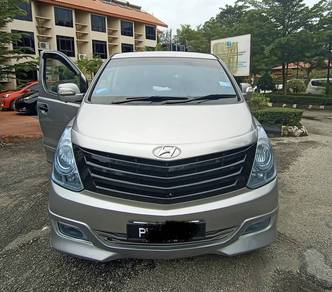 Hyundai GRAND STAREX 2.5 ROYALE FACELIFT (A)