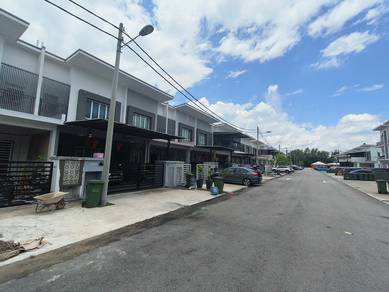 【CORNER with Extra LAND, Nice】 2 Storey House Taman Pelangi Semenyih