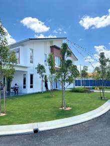 Bandar Baru NIlai 23 x 70 4bed 4bath FULL LOAN