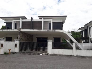 Double Storey Semi Detached at Muara Tuang Kuching (Gated & Guarded)