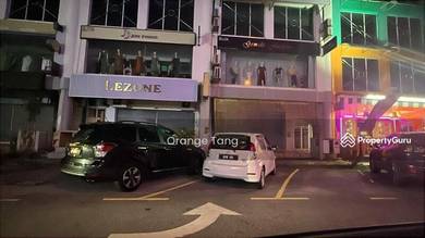 Ground floor Bandar Puteri 1 shop