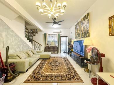 [Renovated & Cantik]2-Sty Terrace Taman Desiran  Bayu Puchong