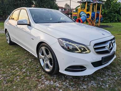 Mercedes Benz E200 2.0 (A) AVANTGARDE (CKD)